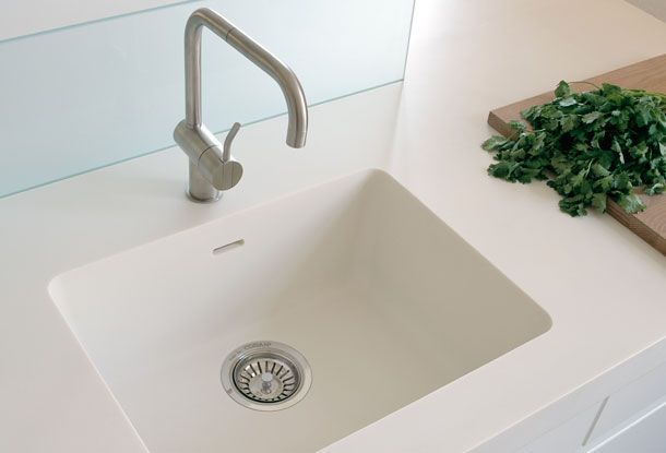 4.-Kokken-vask-i-Corian.jpg